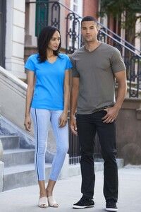 Gildan GN41V -  Premium V-Ausschnitt T-Shirt Herren