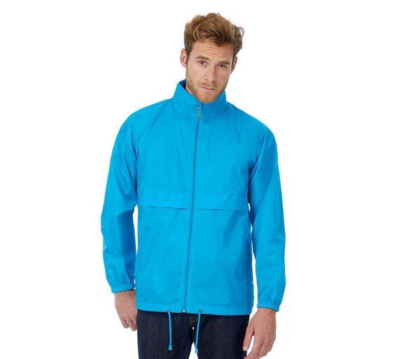 B&C BC300 - Chaqueta Impermeable Plegable con Capucha Ajustable