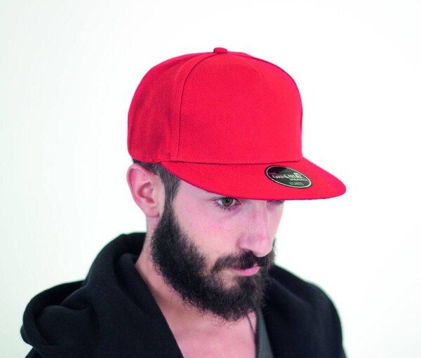 Gorra con visera plana de 5 paneles