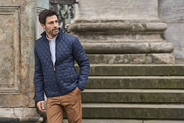 Tee Jays TJ9660 - Aristocratic Quilted Mens Jacket for City & Countryside