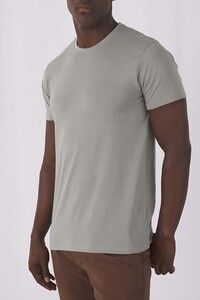 B&C CGTM042 - T-shirt Organic Inspire de homem com decote redondo