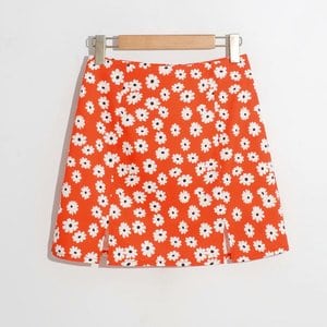Needen 8020 - Straight skirt with daisy print