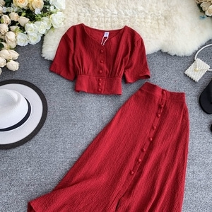 Needen 4626 - Crop top and long skirt crepe set