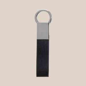 EgotierPro 39520 - Schlüsselanhänger aus PU mit metallischer Oberseite CHIAVE
