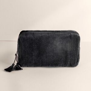EgotierPro 52569 - Velvety Toilet Bag with Decorative Stitching DANUBIO