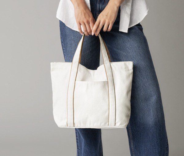 COURTSIDE MEDIUM TOTE