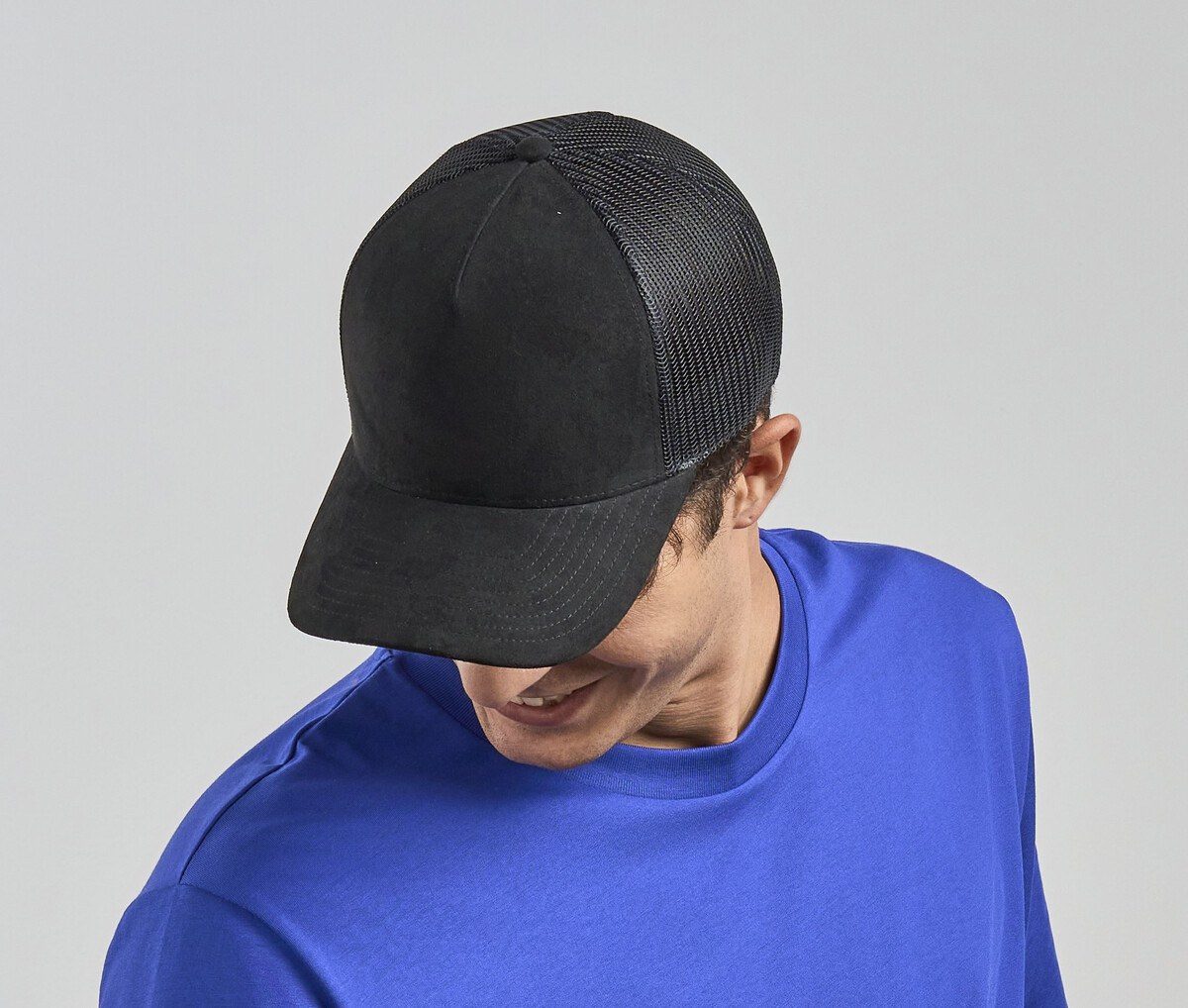 ATLANTIS HEADWEAR AT277 - Faux suede trucker-style cap